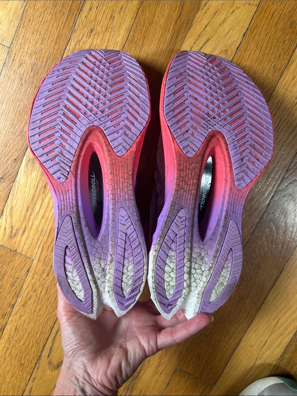 Saucony Endorphin Pro 4 women’s size 8 - Picture 2 of 3